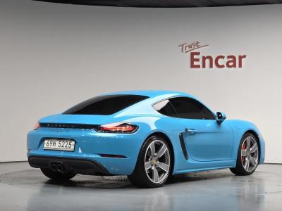 2018 Porsche 718