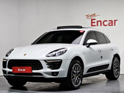 2017 Porsche Macan