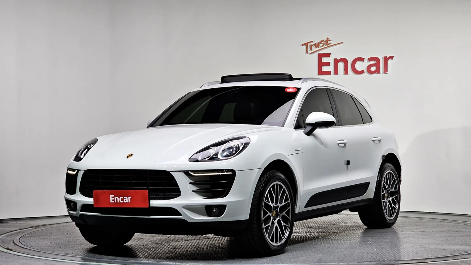 2017 Porsche Macan