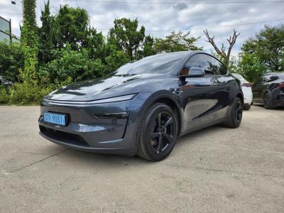 2025 Tesla Model Y