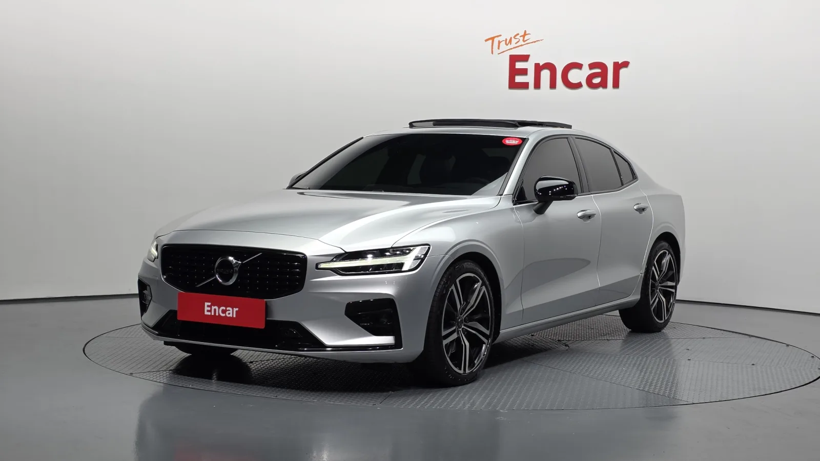 2022 Volvo S60