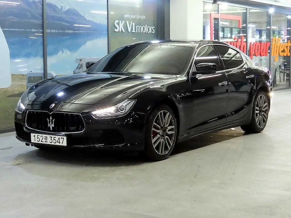 2016 Maserati Ghibli
