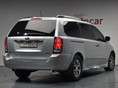 2013 Kia Carnival