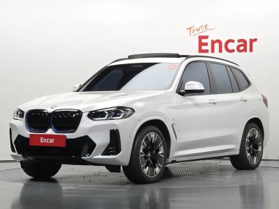 2024 BMW iX3