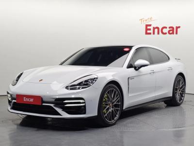 2023 Porsche Panamera