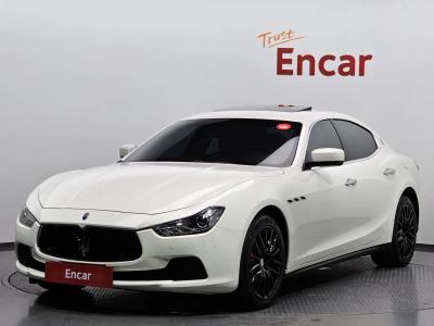 2016 Maserati Ghibli