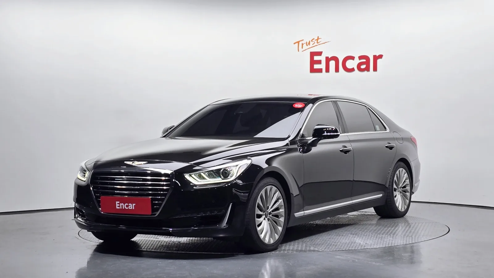 2018 Genesis EQ900