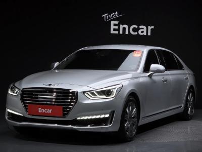 2017 Genesis EQ900