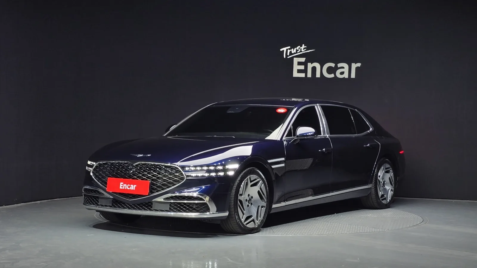 2022 Genesis G90