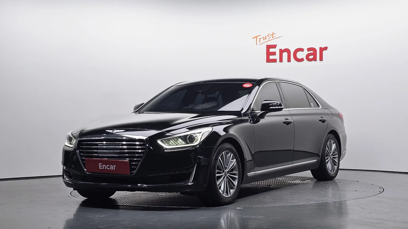 2017 Genesis EQ900