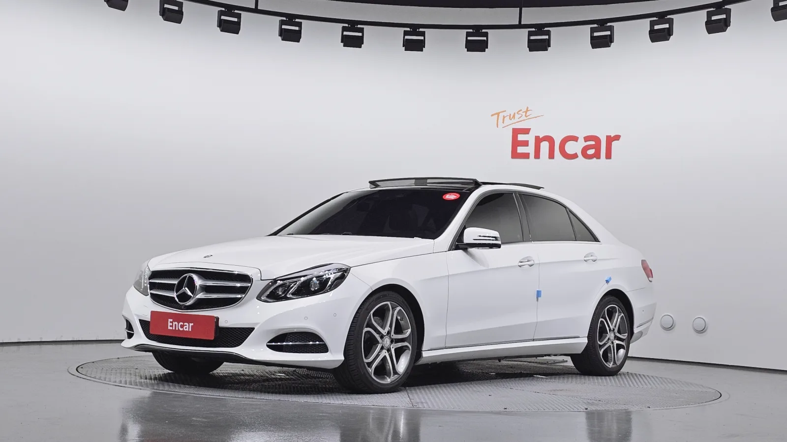 2016 Mercedes-Benz E-Class