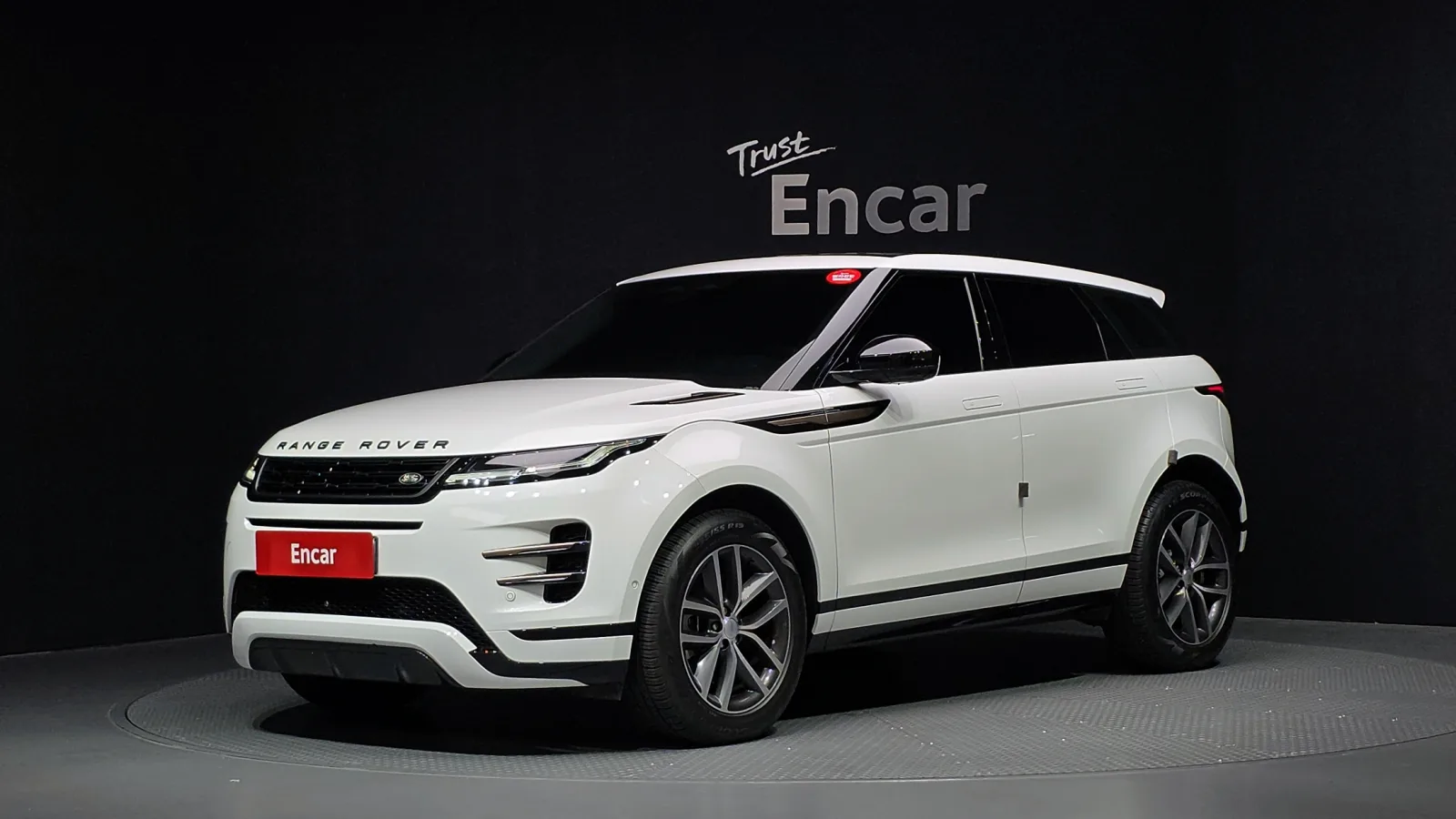 2025 Land Rover Range Rover Evoque