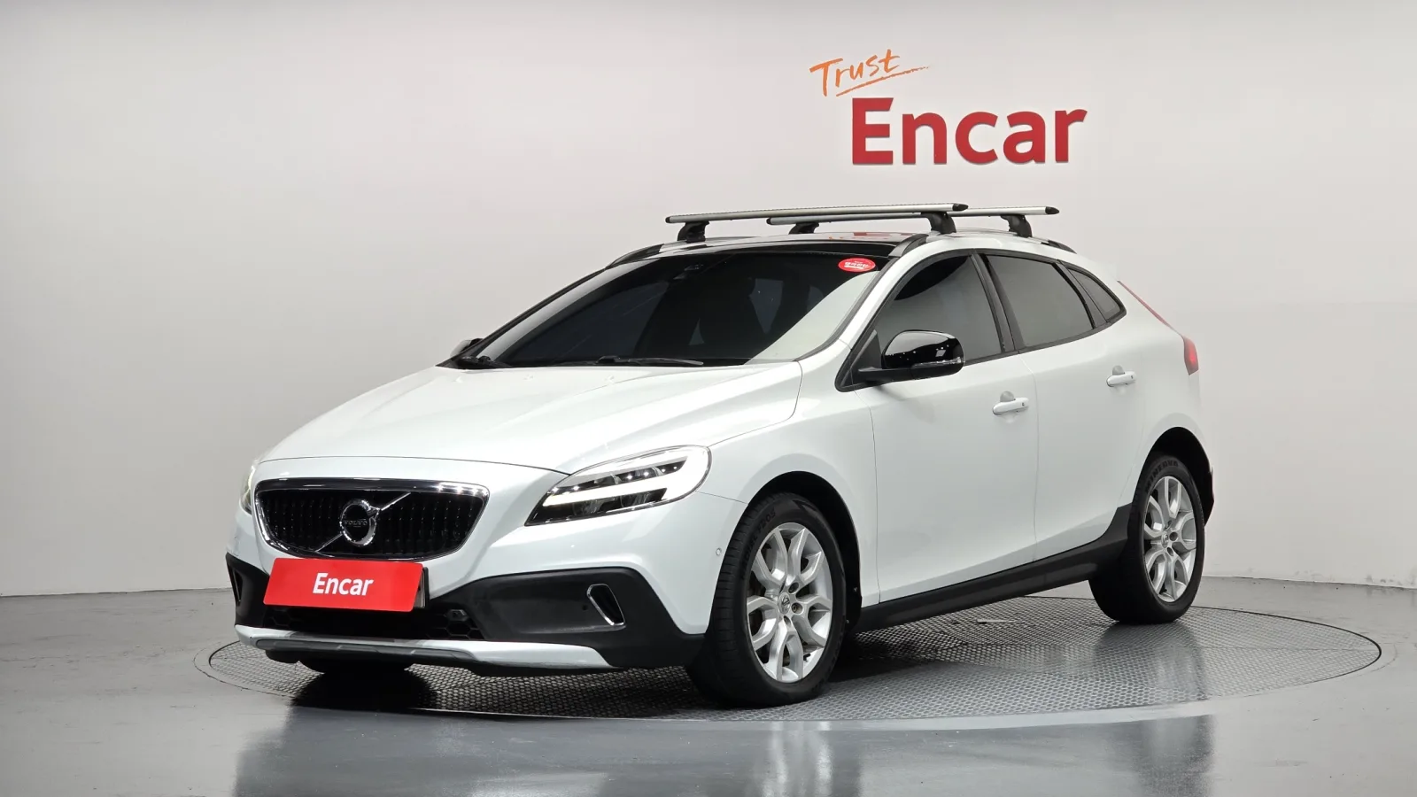 2018 Volvo V40