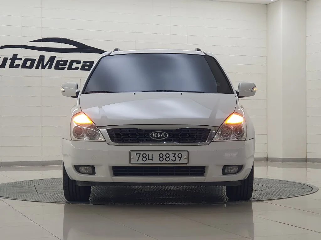 2011 Kia Carnival