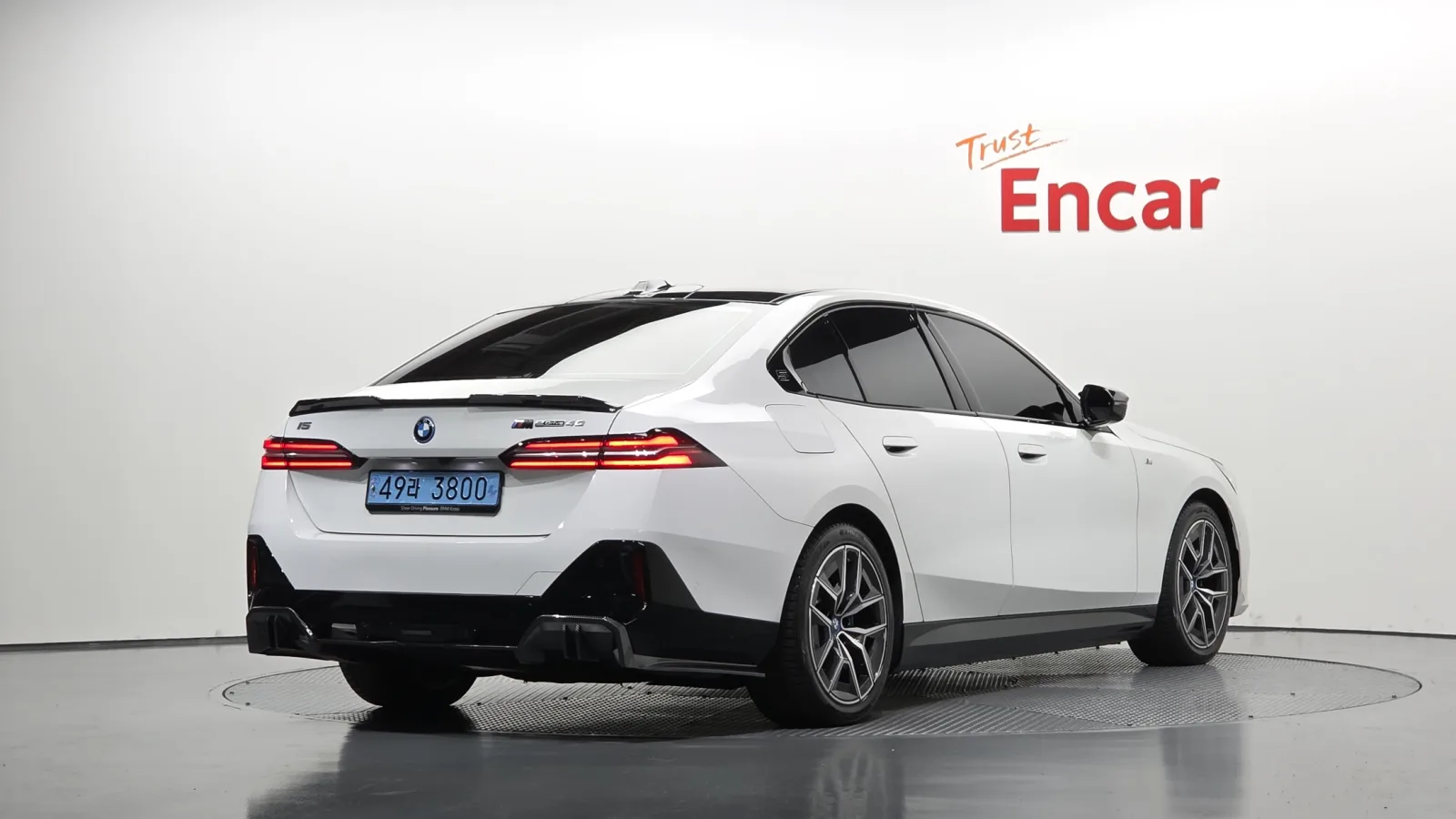 2024 BMW i5
