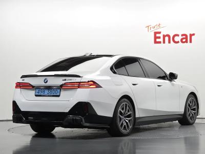 2024 BMW i5