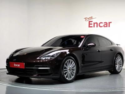 2020 Porsche Panamera