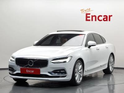 2020 Volvo S90