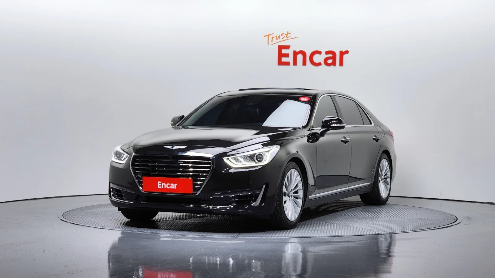 2018 Genesis EQ900
