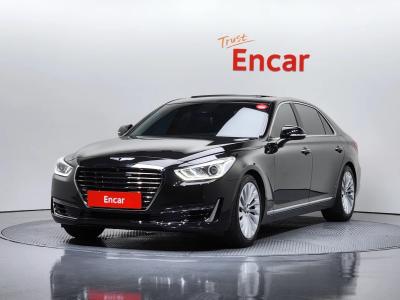 2018 Genesis EQ900