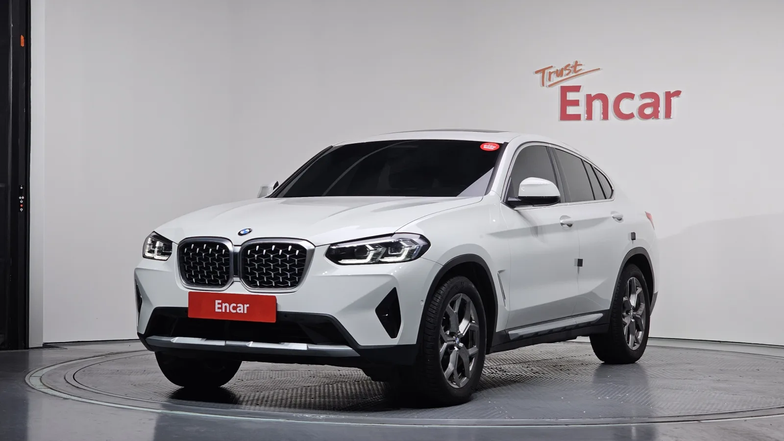 2022 BMW X4
