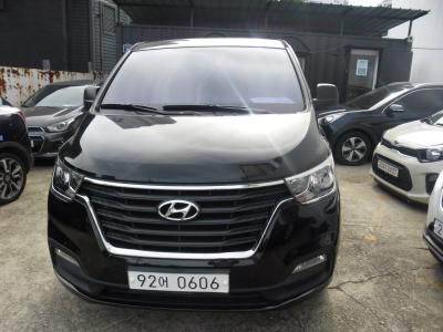 2018 Hyundai Starex
