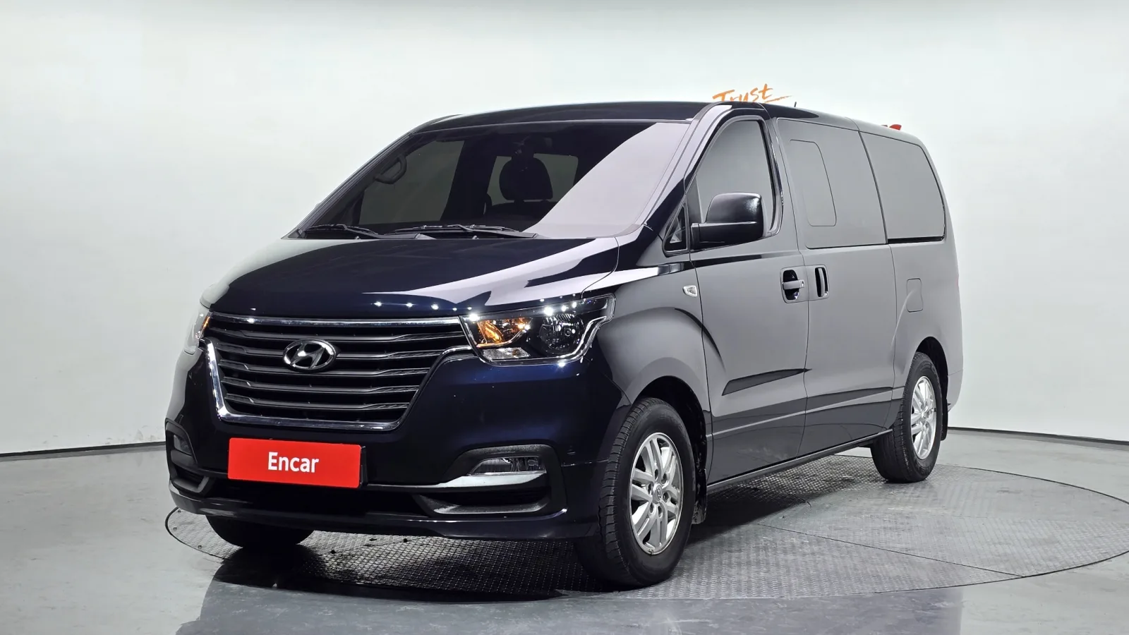 2021 Hyundai Starex