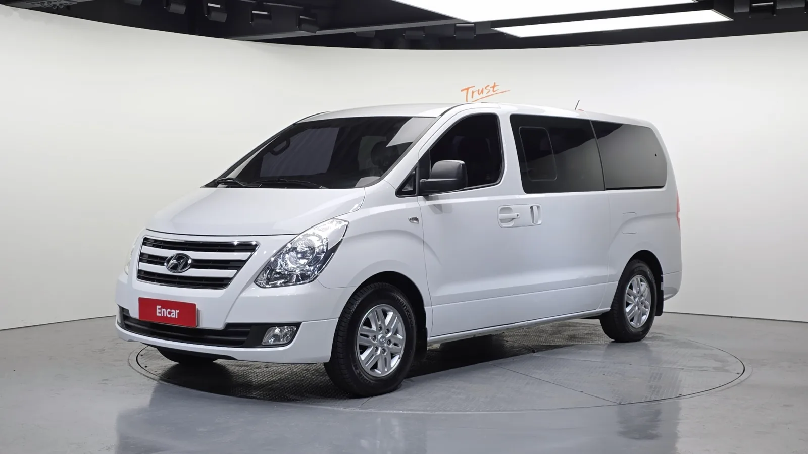 2017 Hyundai Starex