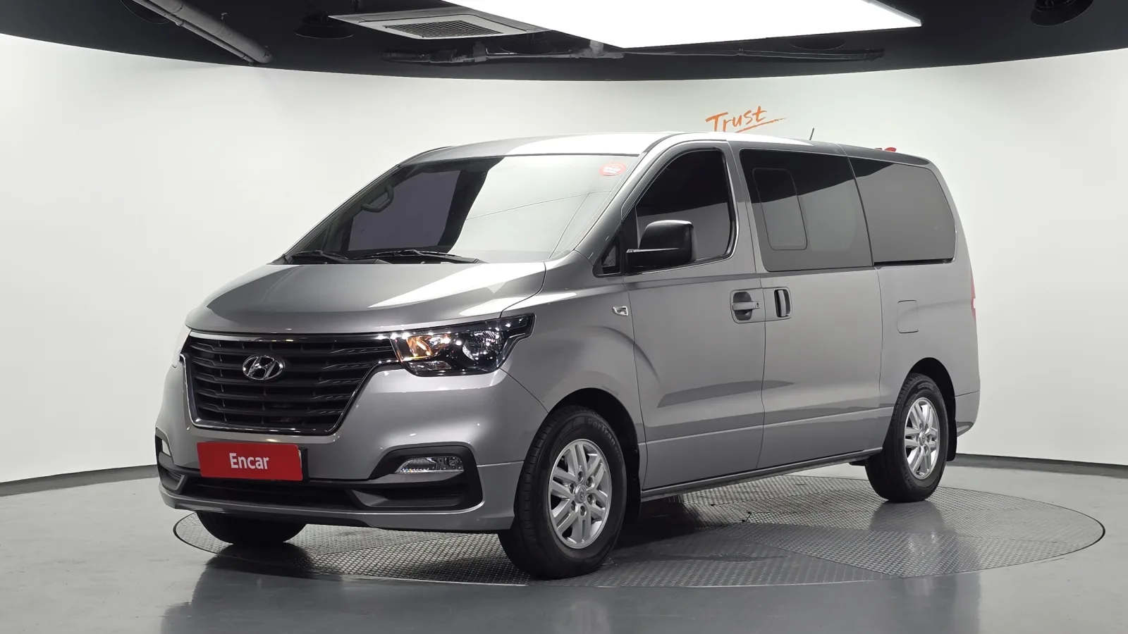2019 Hyundai Starex