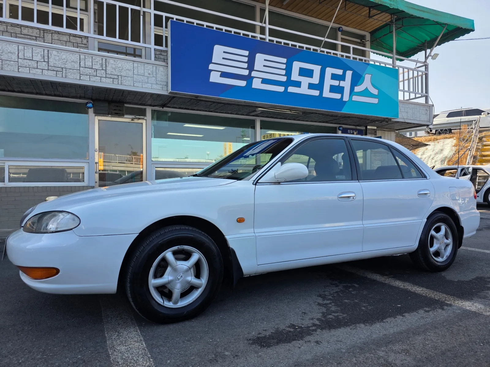 1995 Hyundai Marcia