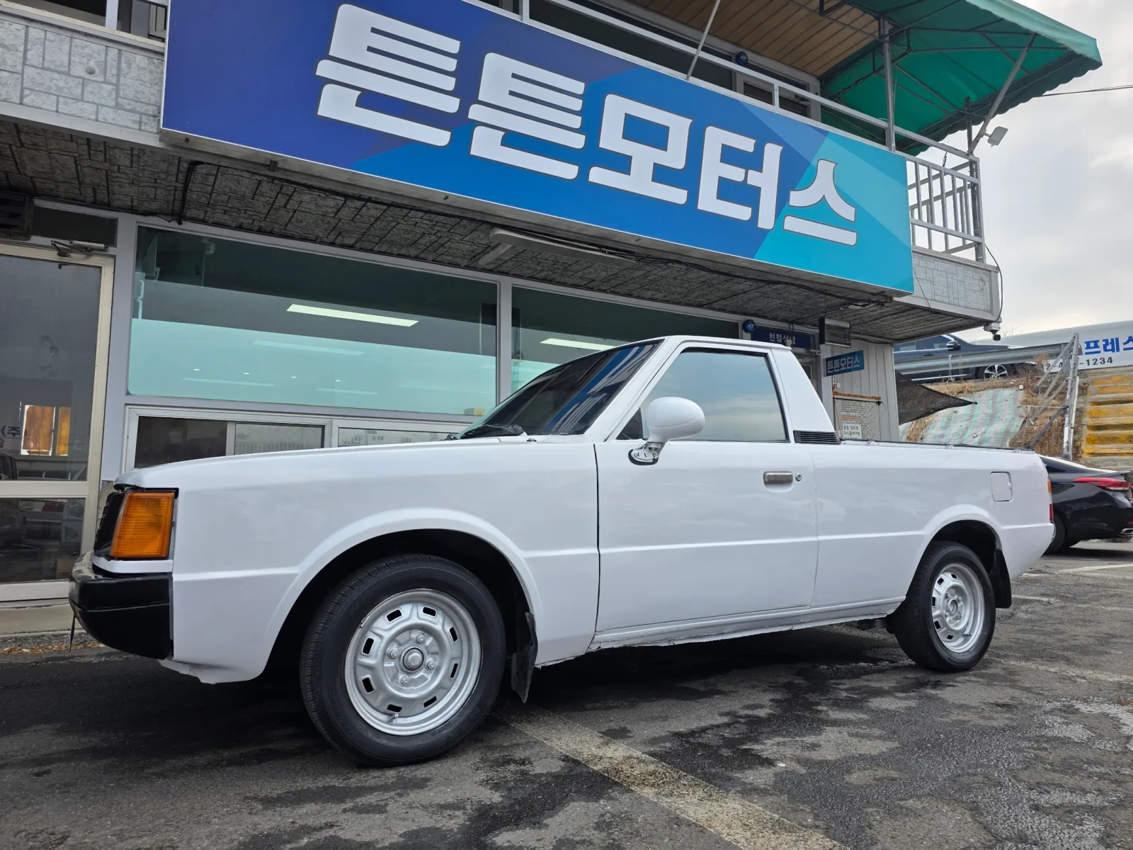 1984 Hyundai Pony
