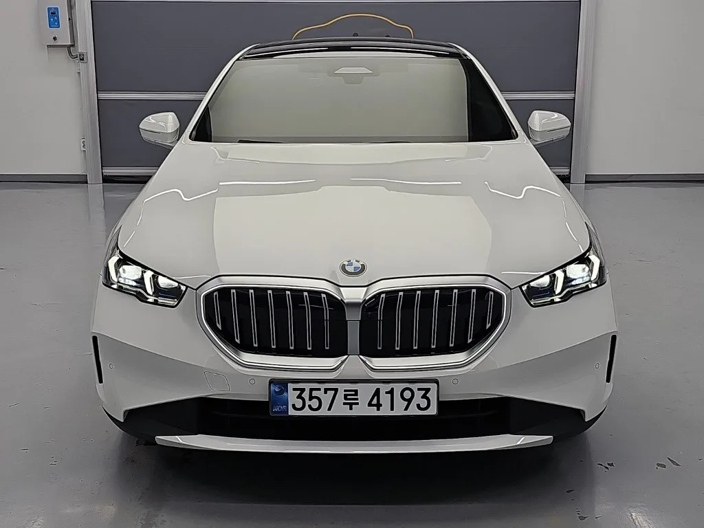 2025 BMW 5-Series