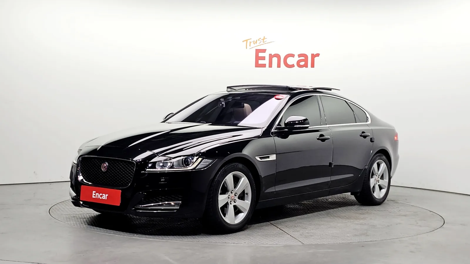 2018 Jaguar XF