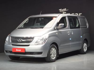 2011 Hyundai Starex