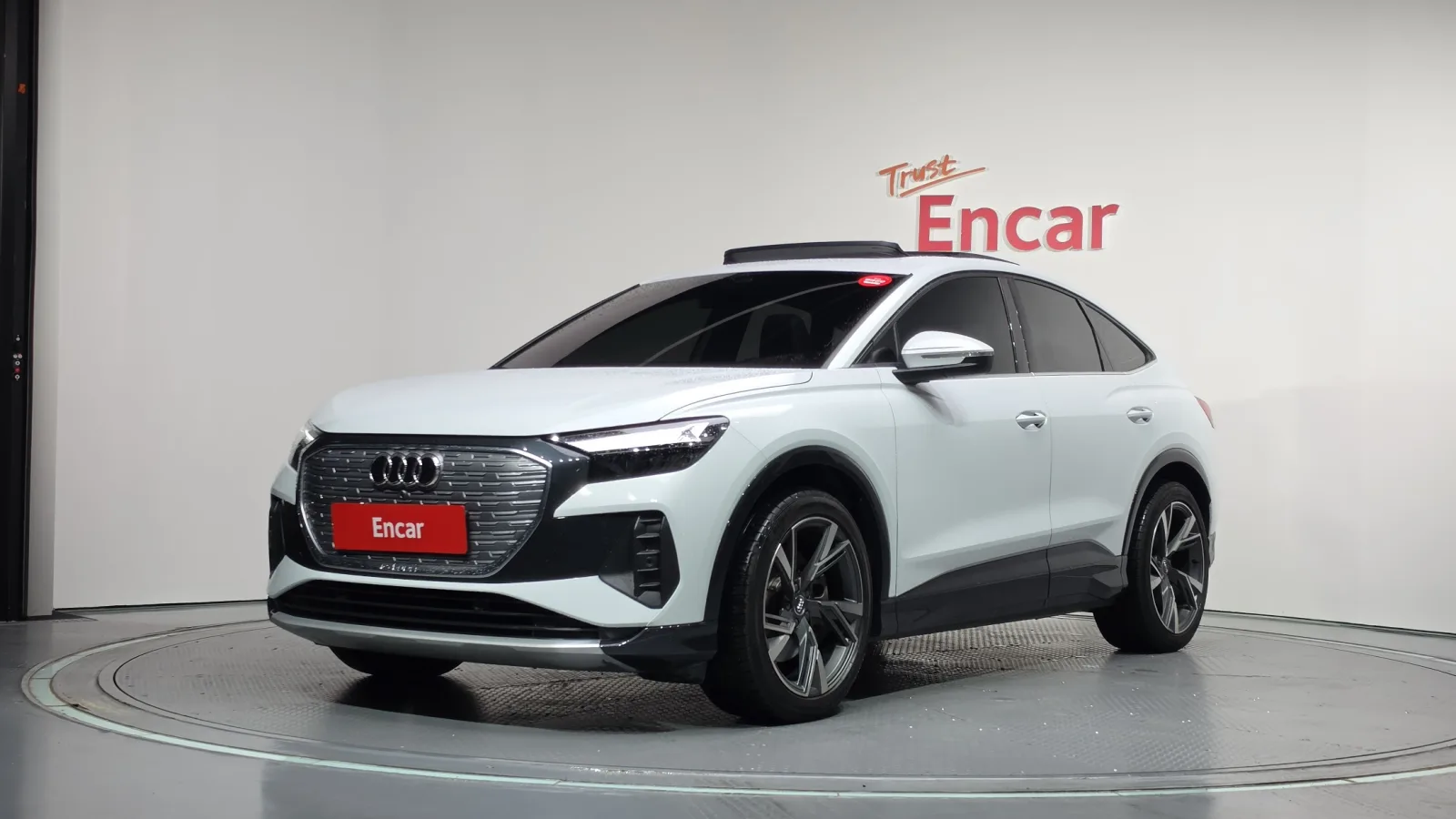 2025 Audi Q4 e-tron