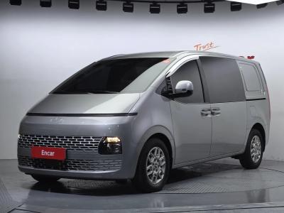 2025 Hyundai Staria