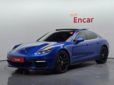 2018 Porsche Panamera