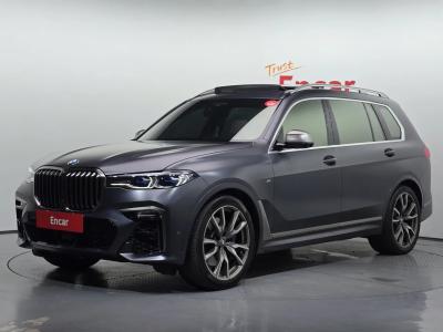 2021 BMW X7