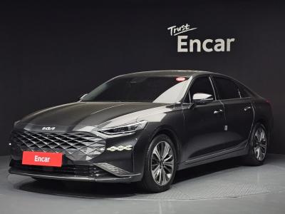 2022 Kia K8