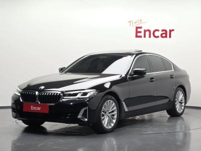 2022 BMW 5-Series