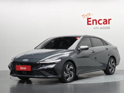 2025 Hyundai Elantra