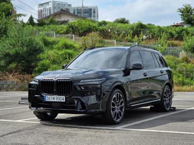 2026 BMW X7