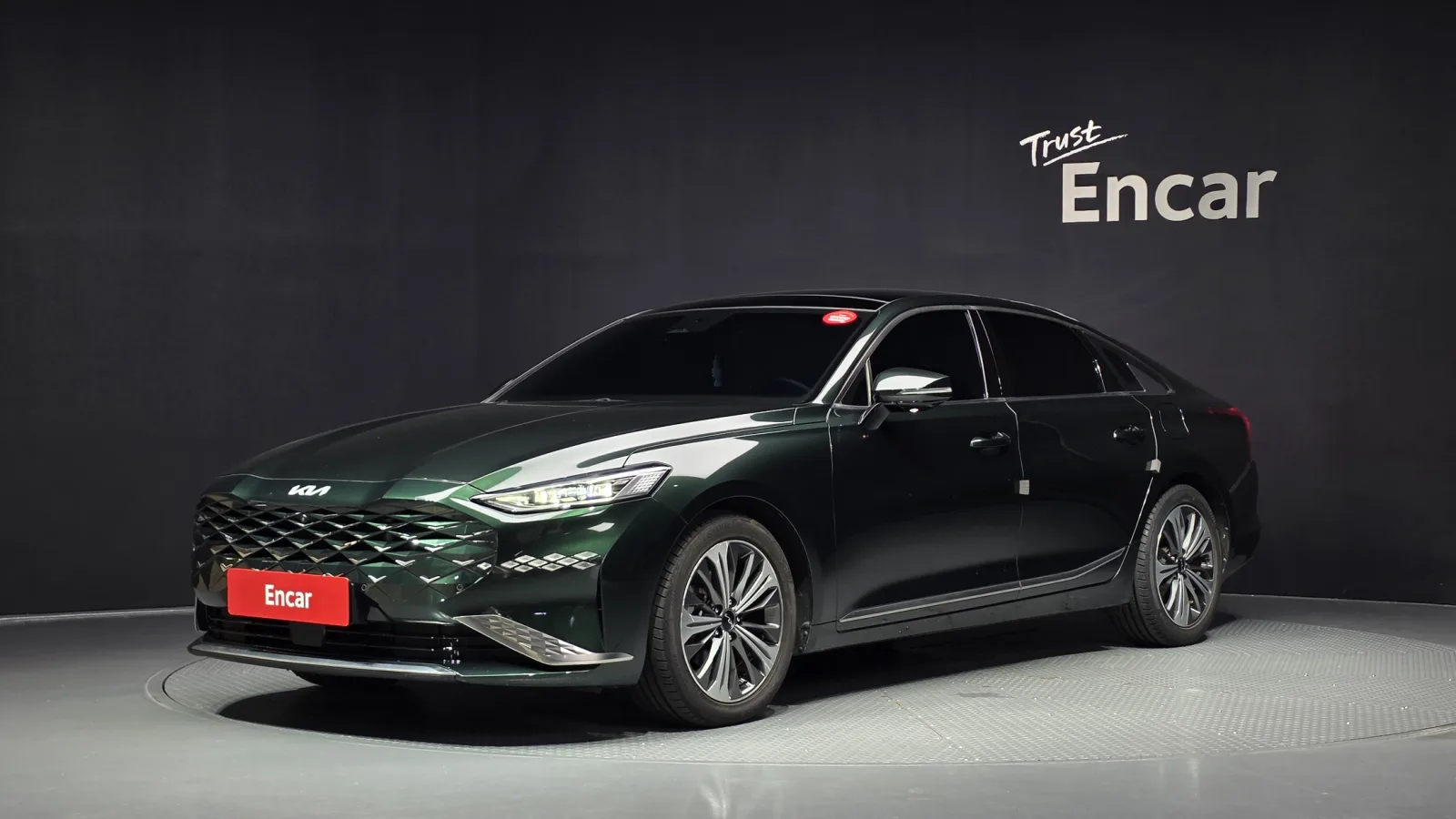 2022 Kia K8