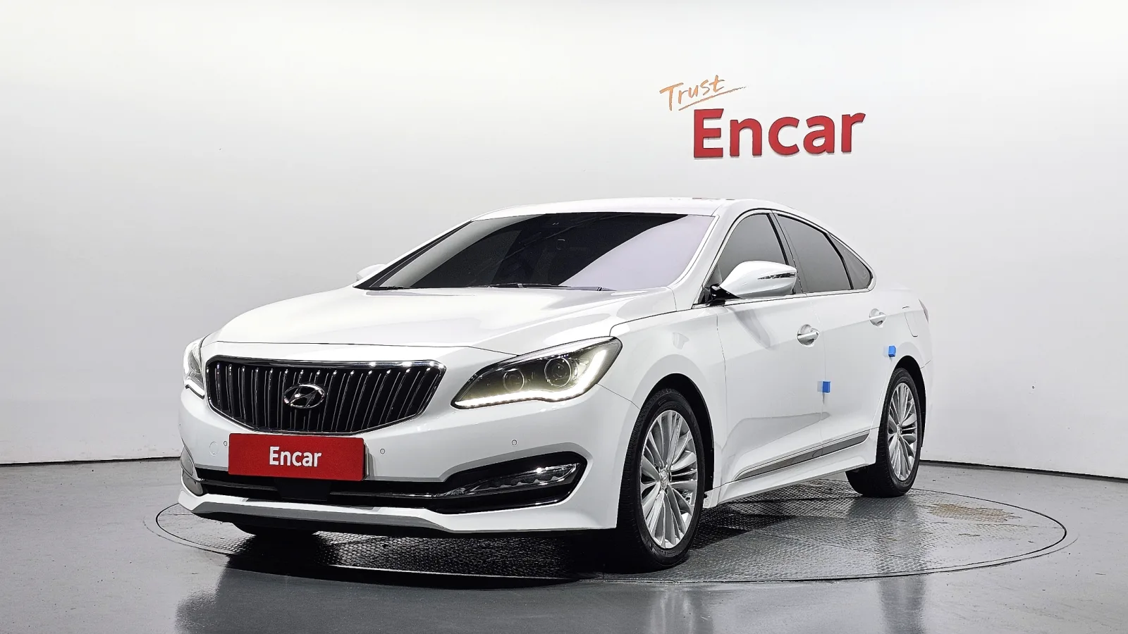 2016 Hyundai Aslan