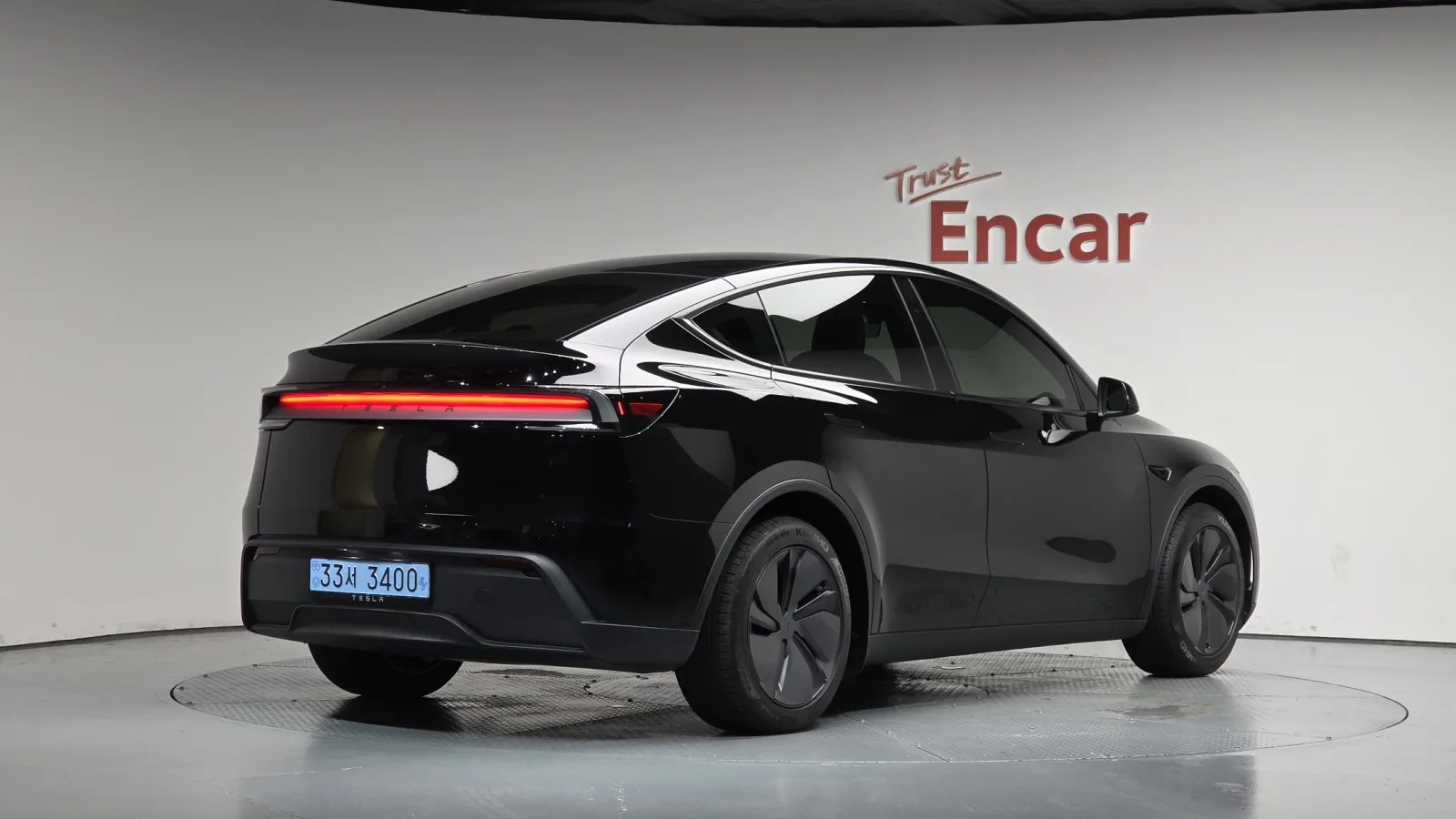 2026 Tesla Model Y