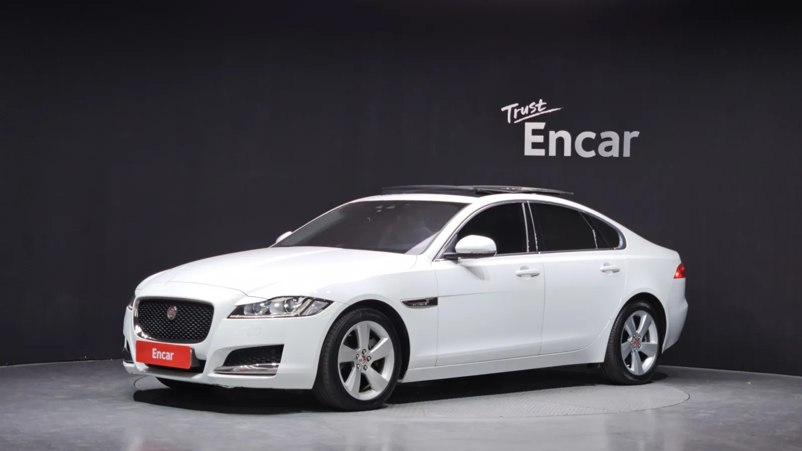 2018 Jaguar XF