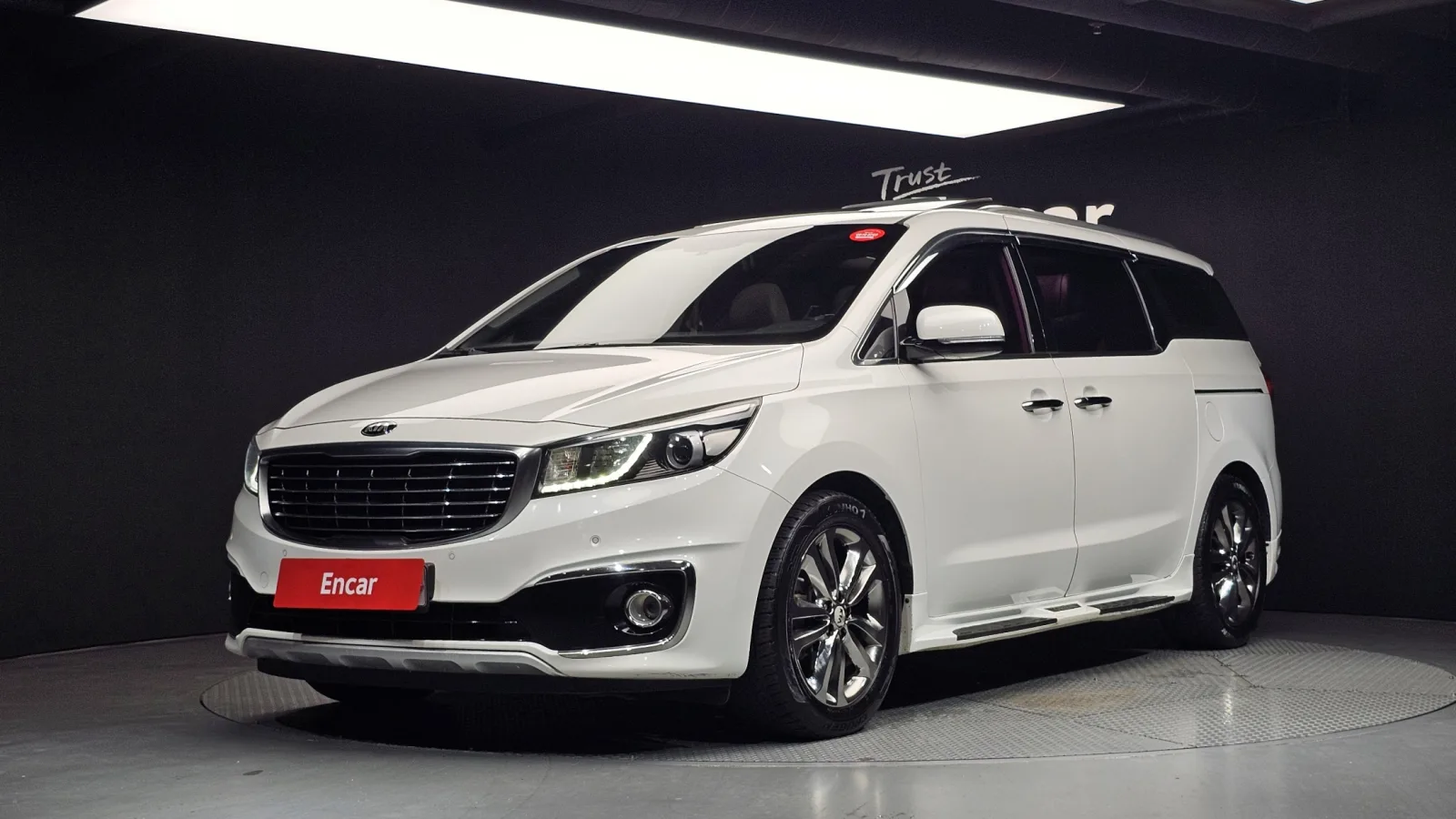 2017 Kia Carnival