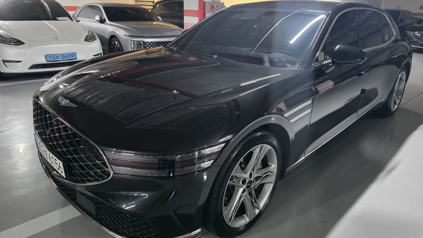 2022 Genesis G90