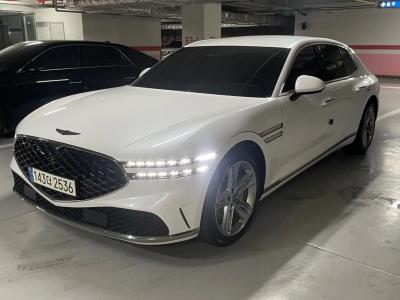 2022 Genesis G90