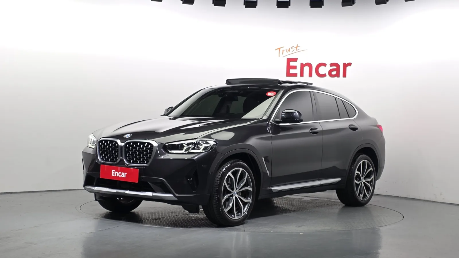 2025 BMW X4